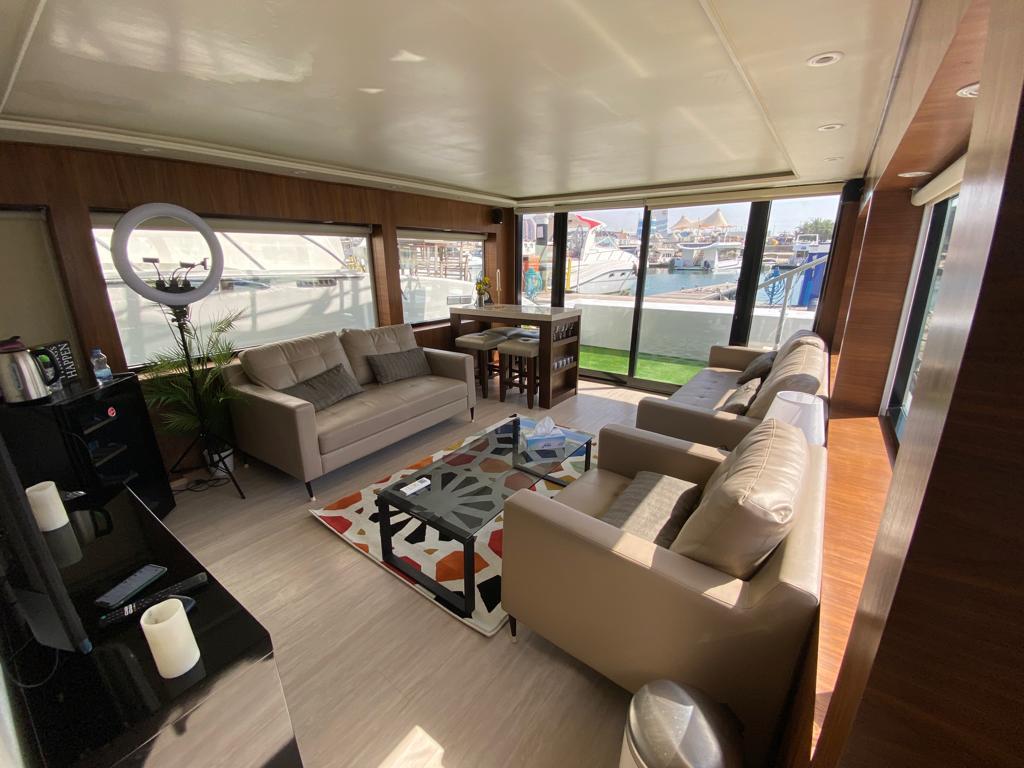 Royal 4 Interior 1